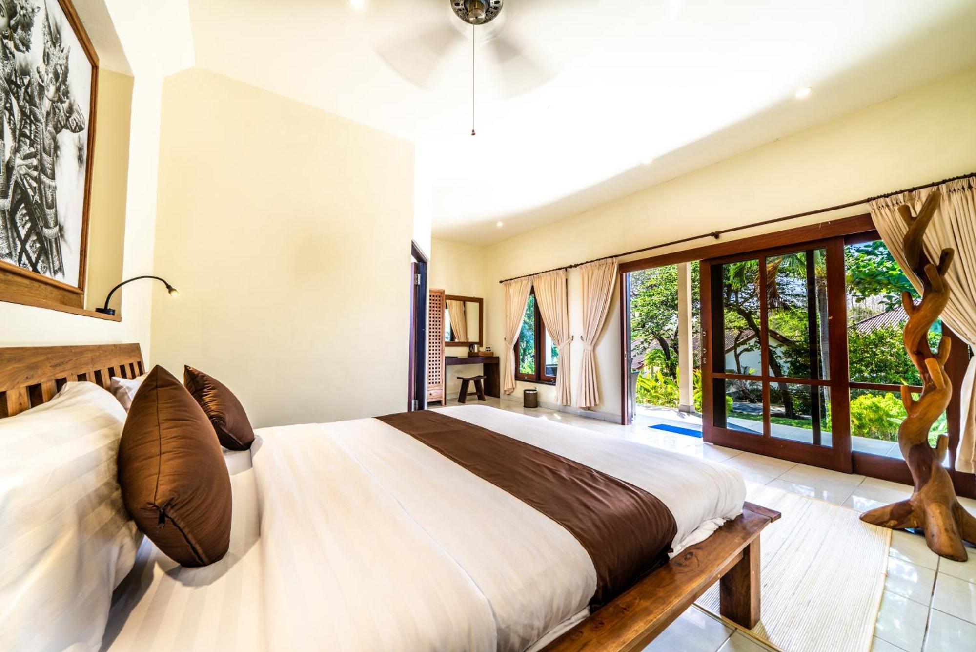 Ocean Sun Dive Resort Туламбен Екстер'єр фото